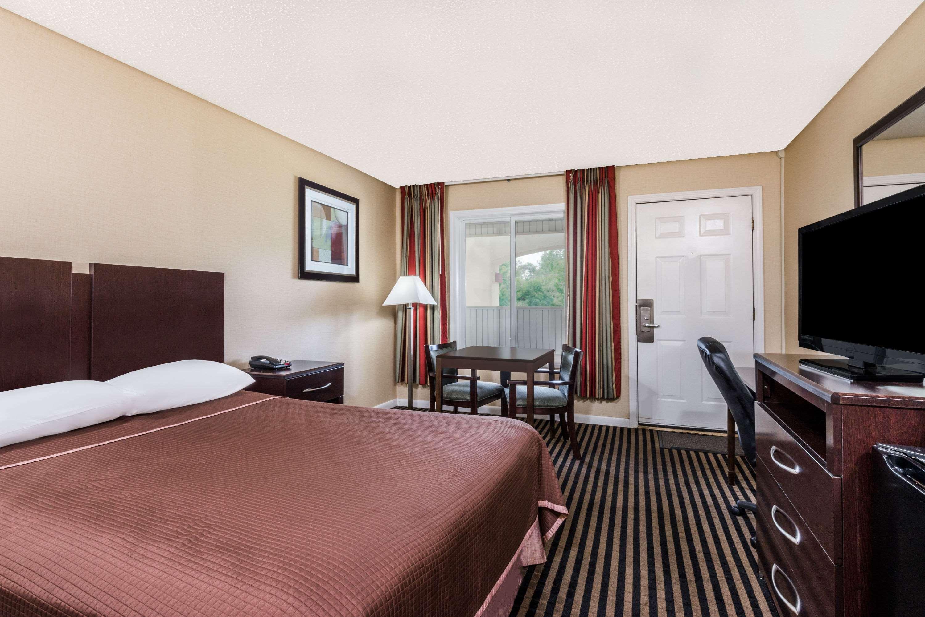 Howard Johnson By Wyndham Rocky Hill Dış mekan fotoğraf